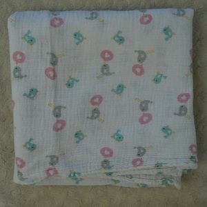 Swaddle Me Bird Baby Blanket White Pink Blue Gray Heart Muslin Summer Infant